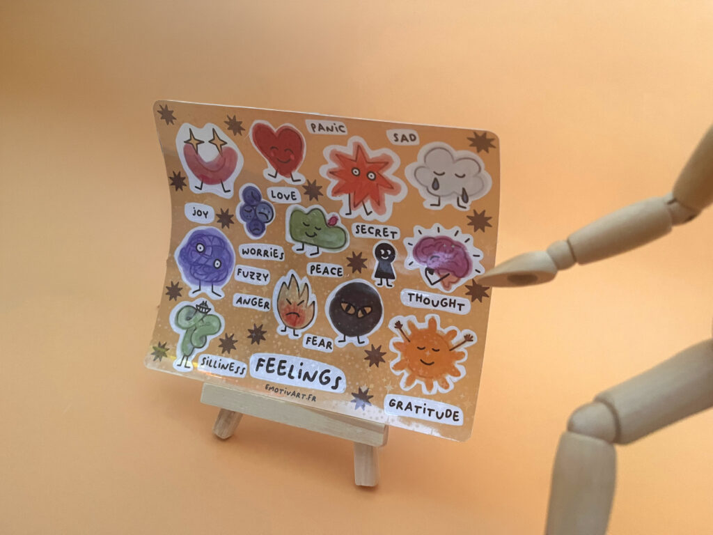 Photographie de la planche de stickers sur les émotions